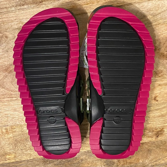 Crocs Peace Out Hiker Clog - Picture 3 of 4